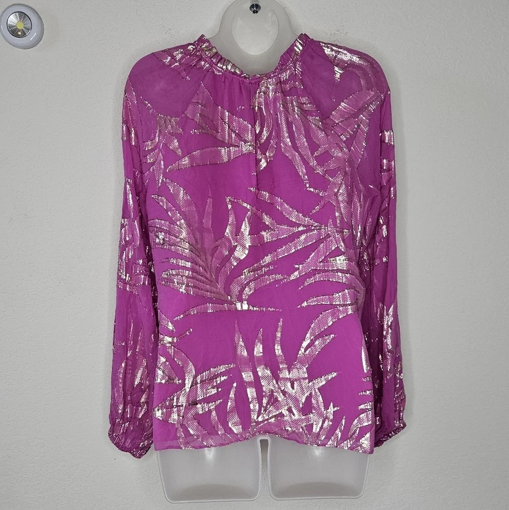 Lilly Pulitzer metallic perfect sleeves